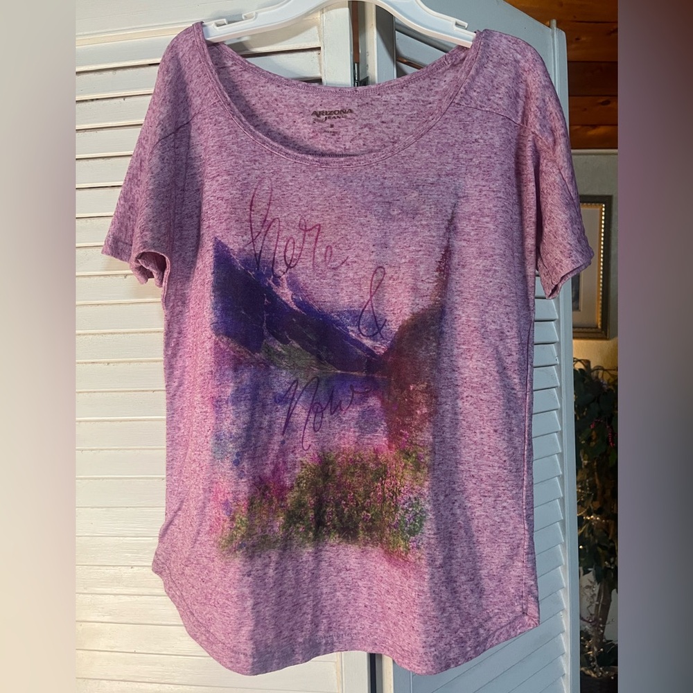 Y2K ARIZONA JEAN Company Pink and Purple Graphic Short Sleeve Tee